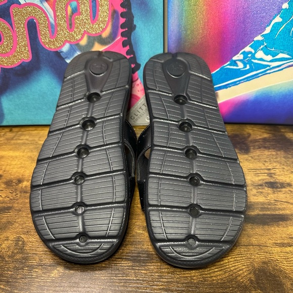 Under Armour Women's Ignite 7 Slides Sandal Flip Flop size 8 black - Picture 10 of 11